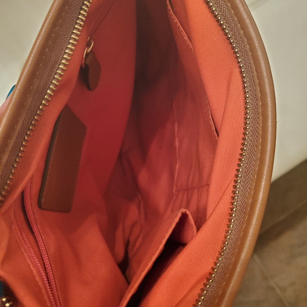 Coach purse - Picture 3 of 5